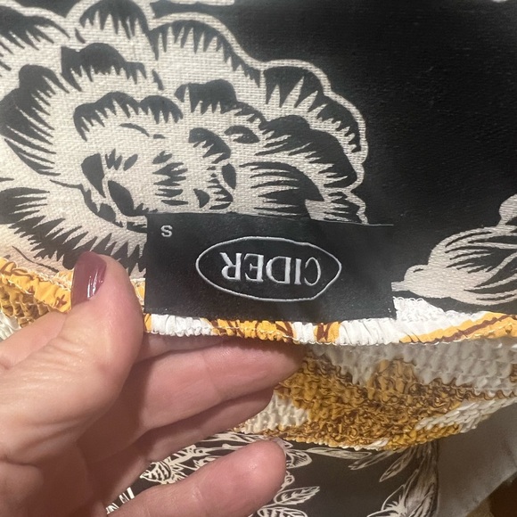 Cider White and Orange Wide Leg two piece set - Picture 5 of 5